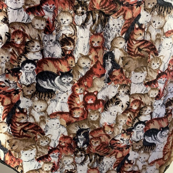 Cat Patterned Vest - Picture 3 of 4